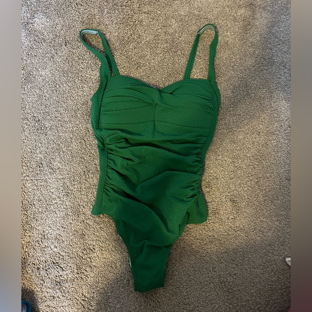 Niptuck suit